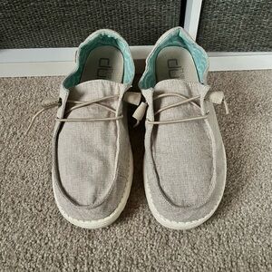 Hey Dude Shoes Wendy Chambray Beige Casual Slip Ons Womens Size 8